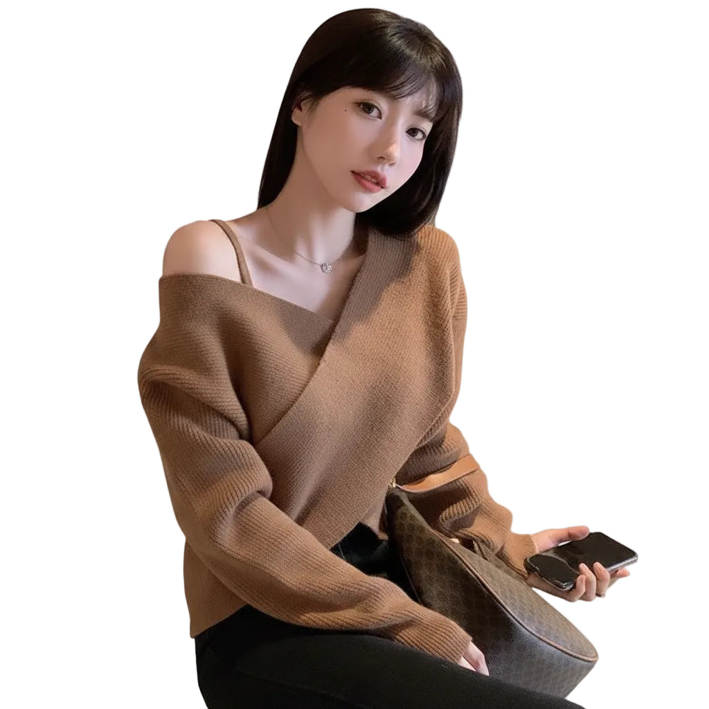 Comfortable pullover top for women