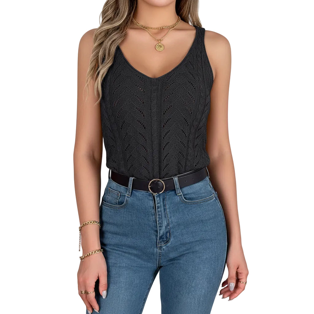 Summer streetwear look for women